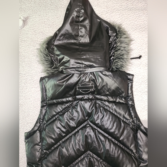 Harley Davidson , Faux Fur , Down Filled Hooded Vest Jacket - Picture 7 of 16
